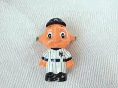 サトちゃん 貯金箱 ニューヨークヤンキース　ユニフォーム　ソフビのサムネイル