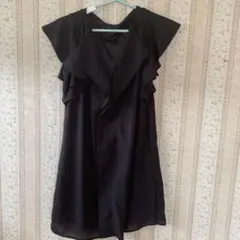 ★apart by lowrys★フリルワンピース（ブラック）