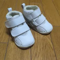 asics スクスク　ファーストシューズ