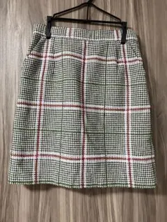 グリーンのチェック柄タイトスカート