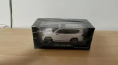 ランドクルーザー300 ミニカー1/30 090プレシャスホワイトパール