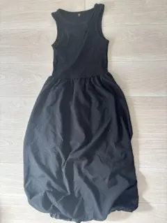 【美品】GU ジーユー　バブルヘムワンピース　ノースリーブ　XSサイズ　ブラック