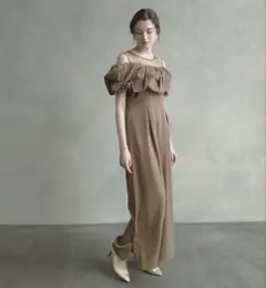 AIMER サテンオフショルダー オールインワン M パンツドレス オケージョンのサムネイル