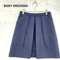美品★BODY DRESSING　中綿キルティング フレアスカート 紺 36 S
