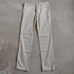 ユニクロ　パンツ　春夏　ベージュ