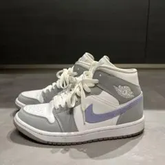 NIKE AIR JORDAN 1 MID グレー パープルのサムネイル