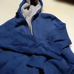 UNIQLO ネイビー フリースパーカー
