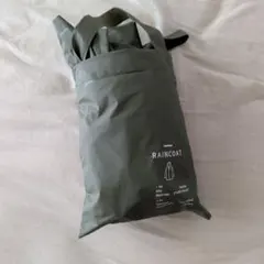 RAINCOAT パッカブルレインコート オリーブ色 Mサイズのサムネイル