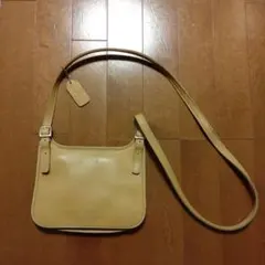 COACH ベージュ レザー ショルダーバッグ