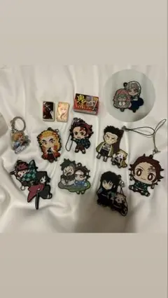 鬼滅の刃 アクリルストラップ 9個セット 消しゴム2個付き