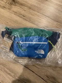 THE NORTH FACE キッズ　ボディバッグ