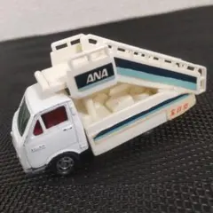 トミカ No.38.50 ANA タラップカー