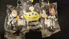 PEACEMINUSONE × トイ・ストーリー Key Ring/ALIEN - メルカリ