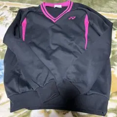 ヨネックス　Ｖネック長袖　Ｍ