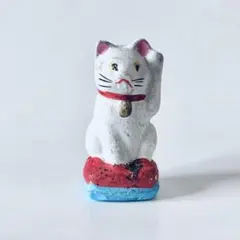 【古玩】昭和初期 左手挙げ白招き猫（招福祈願・千客万来）民藝・素焼き土人形のサムネイル