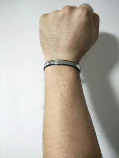 メンズ　サージカルステンレスバングル