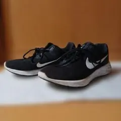 NIKE ランニングシューズ DC3728-001 25.5cm