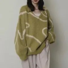 Raffime Vネックニュアンスニット