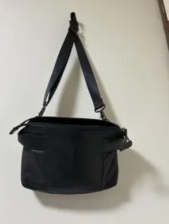 KATSUYUKIKODA 黒 ショルダーバッグ