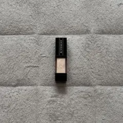 GIVENCHY オンブル・アンテルディ 01 アイシャドウのサムネイル