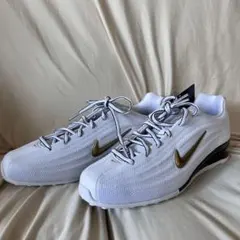 NIKE SHOX Ｚ