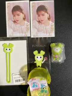 TWICE ガチャ ジョンヨン ジョンブリーボールチェーン