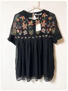 ☘️T23553☘️新品 ZARA 花柄刺繍 サロペット オールインワン S