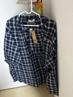 チェック柄ネイビー系 ビックシャツ　タグ付き未使用品