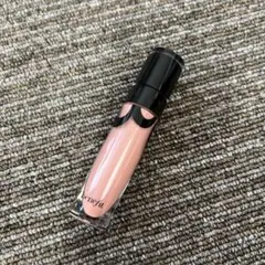 ベネフィット　リップグロスのサムネイル