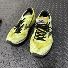 MIZUNO 26 BUILT TRAINER 陸上競技 トレーニングシューズのサムネイル