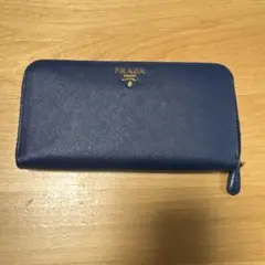 PRADA 青 レザー 長財布