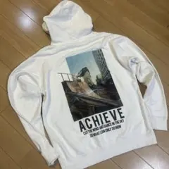AZUL グラフィックパーカー 白 中古　サイズMのサムネイル