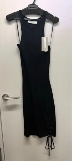【新品 未使用 タグ付き】GUESS ゲス ブラック ニットワンピース Mサイズのサムネイル
