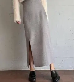 【美品】LAUIR ハイウエストタイトラメニットスカート