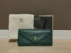 イルビゾンテの長財布グリーン
