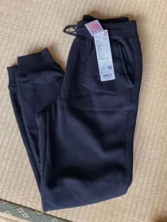 【新品未使用】ユニクロ　ヒートテックボアスウェットパンツ 黒 S