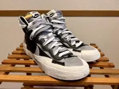 sacai × NIKE BLAZER MID BLACK/GREY/WHITEのサムネイル