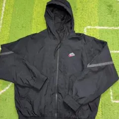 Nike 黒ナイロン ジャンパー・ブルゾン　フード付き
