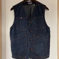 Item thumbnail for item c685285a-3d77-4cbc-a584-6c4dbb358067