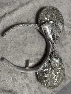 ミニーマウス風スパンコールカチューシャ シルバー