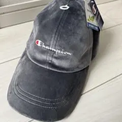 Item thumbnail for item b8eeb5e4-37f1-42d3-9e8c-fc0f1fc21fc3