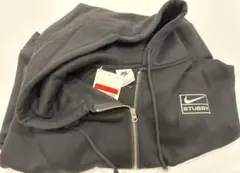 メルカリ内この一点のみ❗️NIKE×STUSSY ジップパーカー 新品 Nike x Stussy ジップアップ パーカー XLサイズ - メルカリ