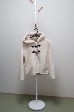 LINDSAY　ファージャンパー　クリーニング済み