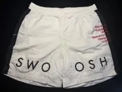 NIKE SWOOSHロゴ ショートパンツ