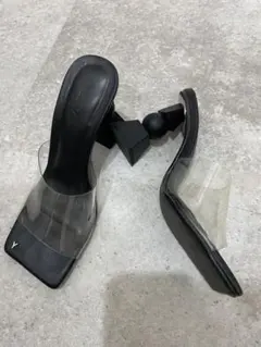 イエローブーツ　積み木ヒールサンダル