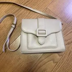 アイボリー フラップショルダーバッグ