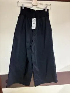 ZARA 新品　黒 ワイドパンツ Mサイズ ウエストゴム