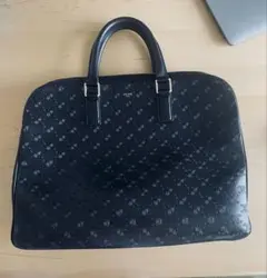 CELINE セリーヌ トリオンフ エンボス レザー ビジネスバッグ 現行のサムネイル