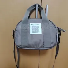 Columbia プリントタグ ミニダッフルショルダー カーキのサムネイル