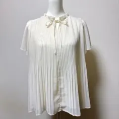 Vis シフォンプリーツブラウス　半袖　オフホワイト